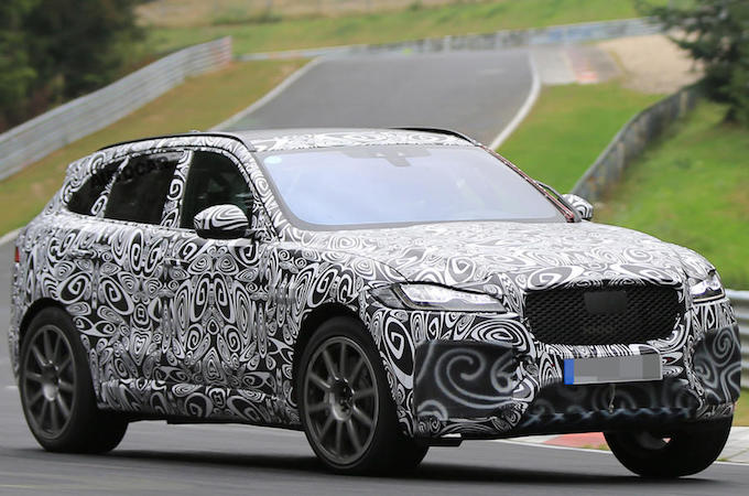 Jaguar: il SUV F-Pace mette i muscoli e diventa SVR [FOTO SPIA]