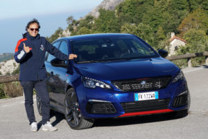 Nuova Peugeot 308 GTi tra le strade di Amalfi con Paolo Andreucci al volante [VIDEO]