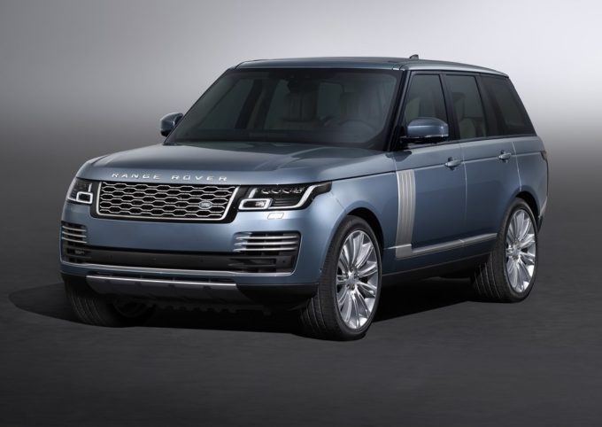 Range Rover SVAutobiography MY 2018: debutto al Salone di Los Angeles