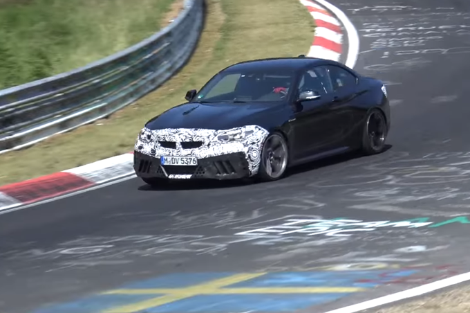 BMW M2 CS: proseguono i test al Nurburgring [VIDEO SPIA]