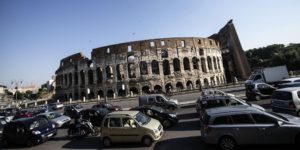 Roma, è allarme guida sicura: il 22% non indossa le cinture