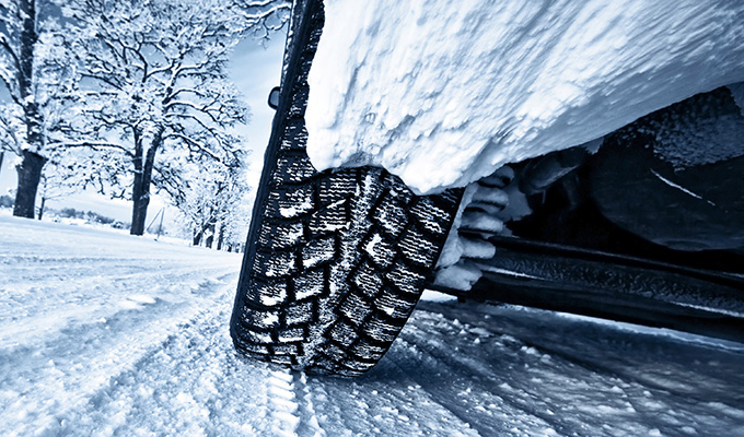 Gomme invernali: è giusto cambiarle? L’opinione del tecnico Yokohama