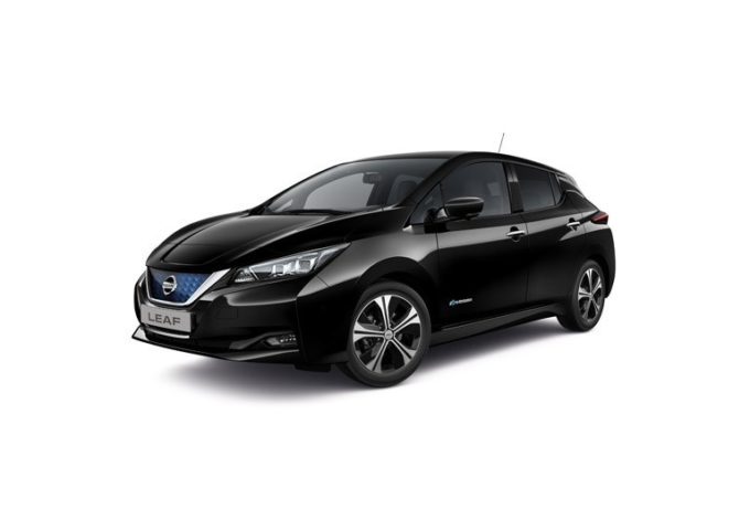 Nuova Nissan LEAF: in Europa già 10.000 ordini in soli due mesi
