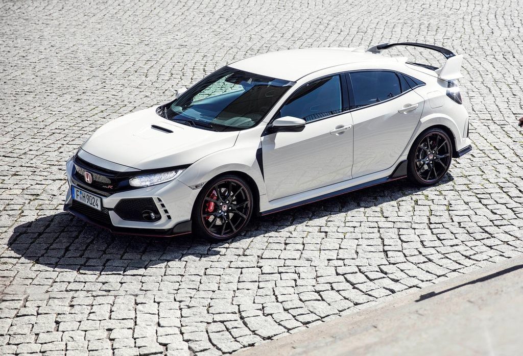 Honda Civic Type R MY 2018: sintesi armonica di sportività e controllo [VIDEO]