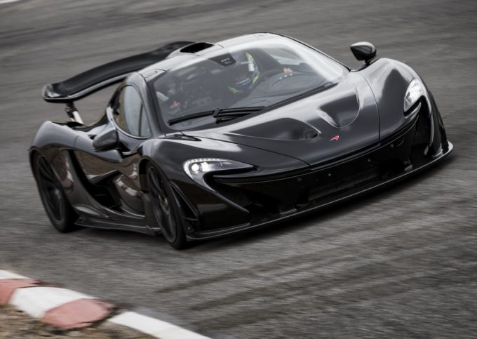 McLaren sta lavorando su una supercar elettrica, ma la produzione è ancora lontana
