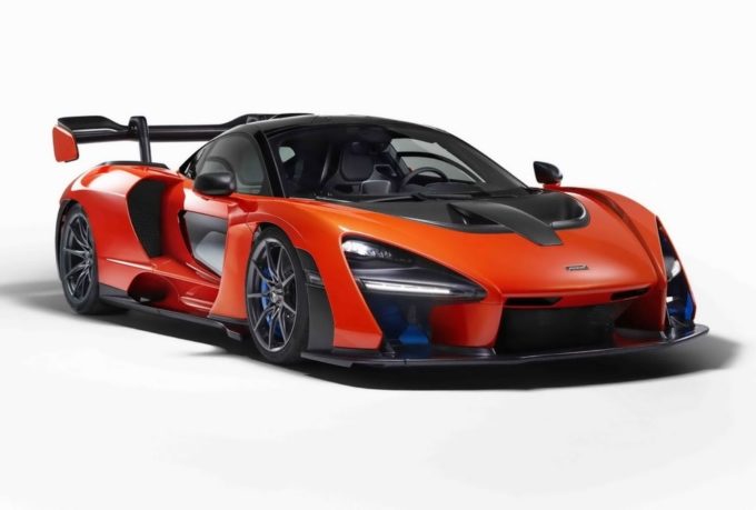 McLaren Senna, l’ultimo esemplare disponibile venduto all’asta per 2,67 milioni di dollari [VIDEO]