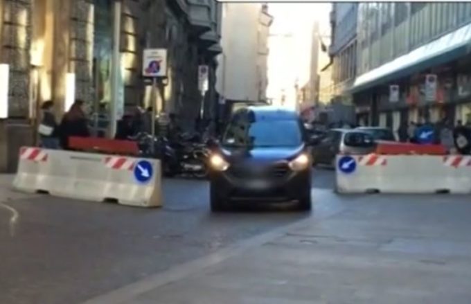 Milano, sicurezza anti-terrorismo tra le strade del centro: le falle denunciate da Striscia la notizia [VIDEO]