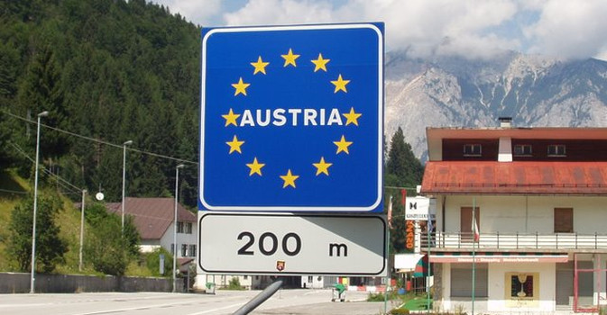 Viaggio in Austria in auto: le norme da conoscere per evitare multe