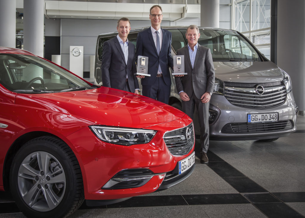 Opel: Insignia e Vivaro Life vincono i “Connected Car Awards”