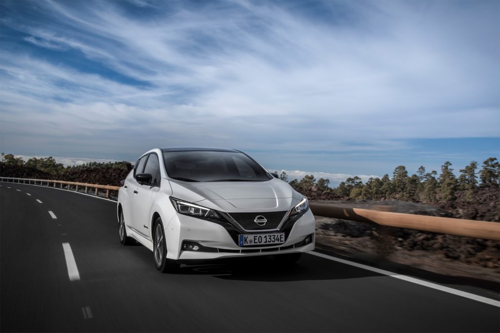 Nissan LEAF: il nuovo modello ha già totalizzato 12.000 ordini in tre mesi