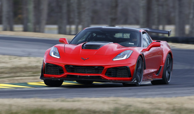 Chevrolet Corvette ZR1 2019: nuovo record sul tracciato del VIR [VIDEO]