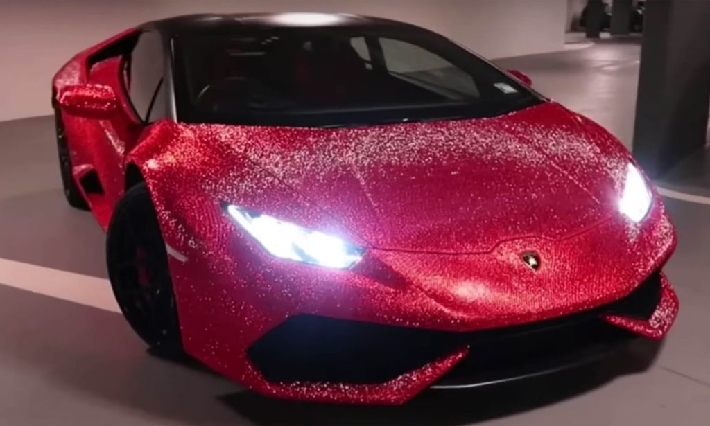 Lamborghini Huracan ricoperta da luccicanti Swarovski [VIDEO]