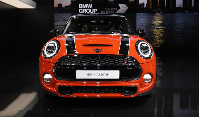 MINI: il rinnovamento presentato a Detroit [FOTO LIVE]