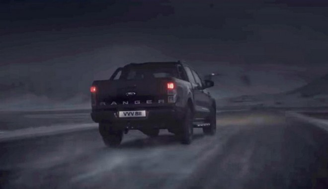 Ford Ranger: la Black Edition nell’isola dove è sempre buio [VIDEO]