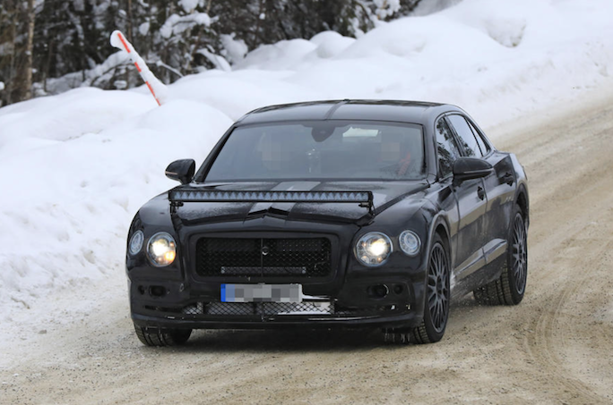 Bentley Flying Spur: la versione 2019 sarà ancora più lussuosa e spaziosa