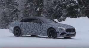 Mercedes AMG GT: l’esuberanza della quattro porte sulla neve [VIDEO SPIA]