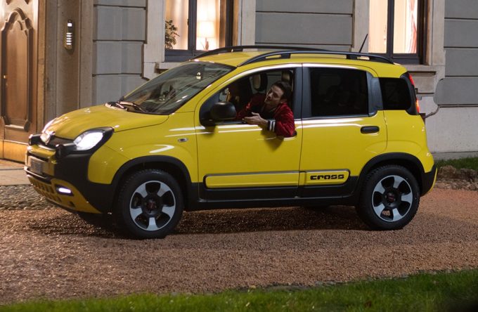 Fiat Panda City Cross, c’è Fabio Rovazzi nel nuovo spot