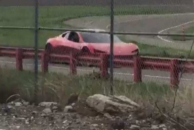 Tesla Roadster: filmata in pista la nuova generazione [VIDEO SPIA]