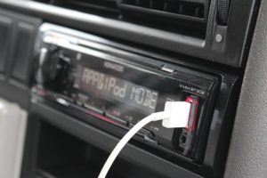 Musica in auto: le multe per il volume troppo alto