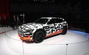 Audi e-tron: il prototipo del SUV elettrico al Salone di Ginevra 2018 [FOTO LIVE]