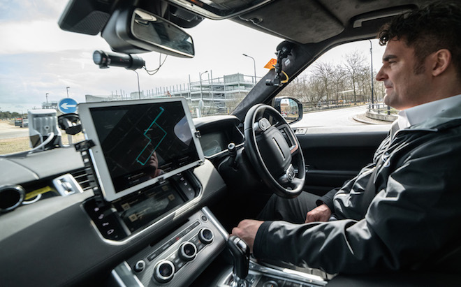 Jaguar Land Rover: il self-driving Valet per il parcheggio