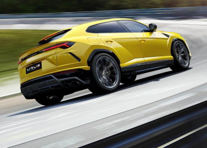 Lamborghini Urus, Domenicali traccia un futuro racing per il Super SUV