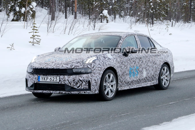 Lynk Co 03 foto spia 17 marzo 2018