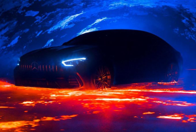 Mercedes-AMG GT4: nuovi TEASER a ridosso dell’anteprima al Salone di Ginevra