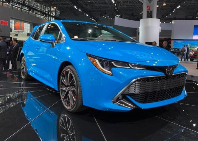 Toyota Corolla MY 2019: le gemella dell’Auris si presenta al Salone di New York [FOTO e VIDEO]