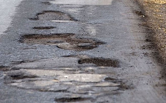 Buche in strada: come richiedere il risarcimento danni