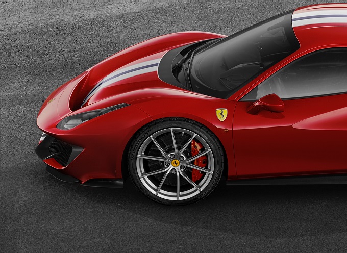 Michelin firma gli pneumatici della Ferrari 488 Pista