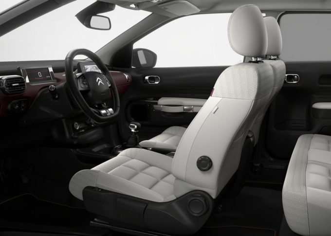 Nuova Citroen C4 Cactus: l’estetica è premium anche nell’abitacolo