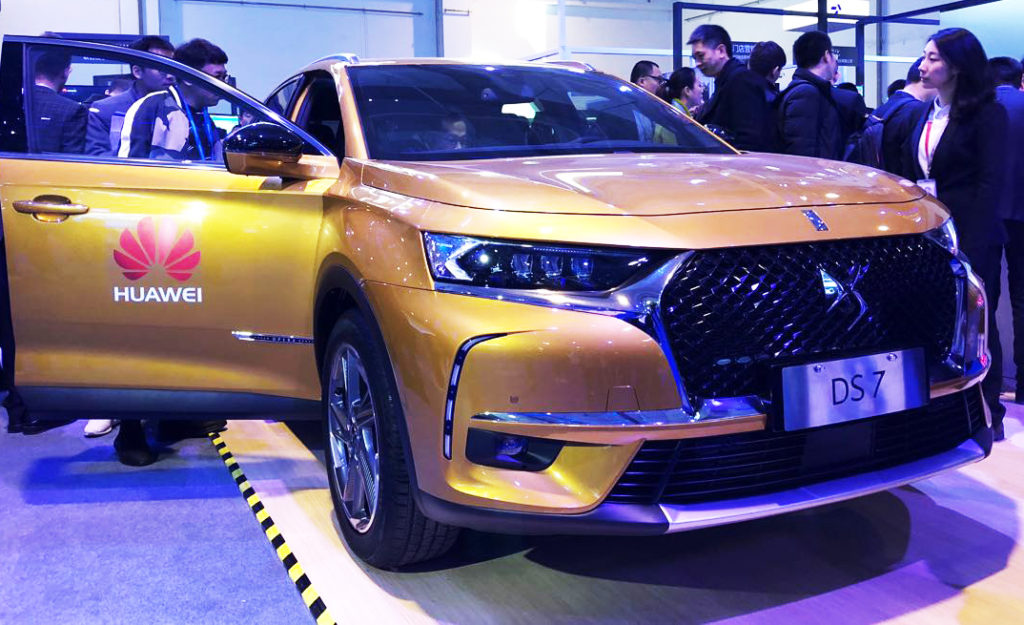 DS 7: la prima auto con tecnologia Huawei Connect Car