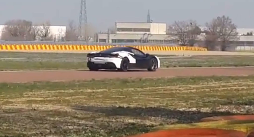 Ferrari 488 GTB: la versione ibrida gira a Fiorano [VIDEO]