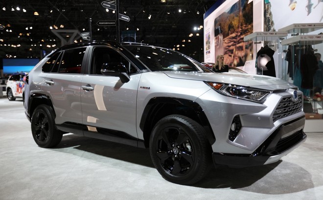 Toyota RAV4: la quinta generazione da New York [FOTO LIVE]