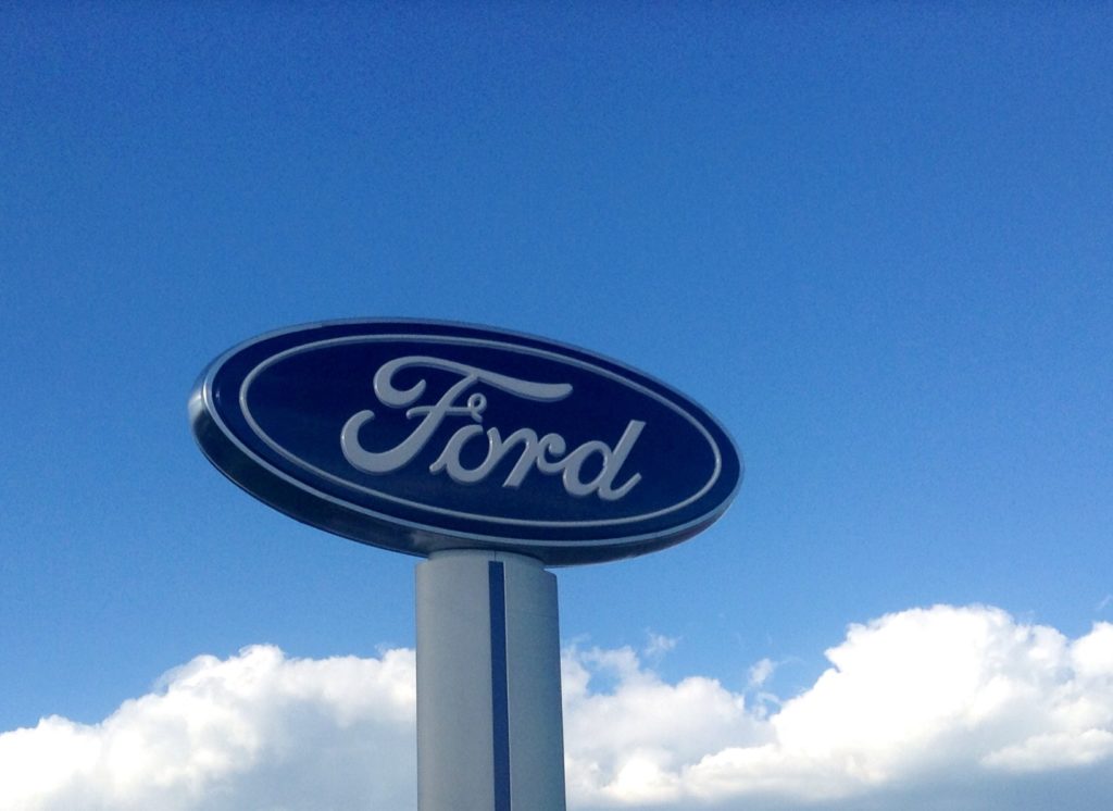 Ford: entro il 2022 ben 16 modelli saranno elettrificati