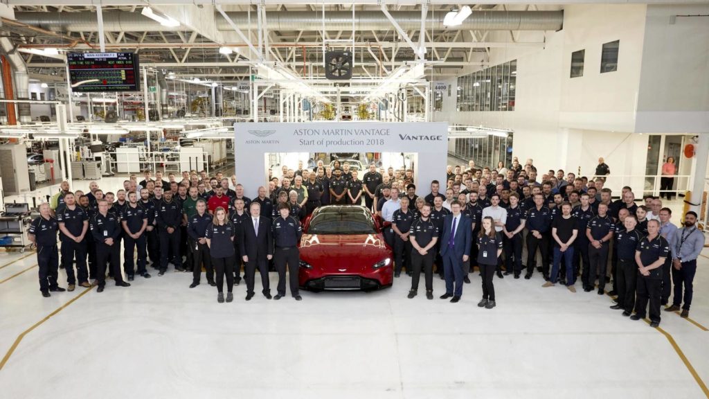 Aston Martin Vantage: il nuovo modello va in produzione