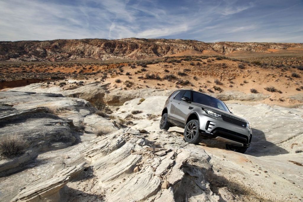 Jaguar Land Rover sta sviluppando Suv a guida autonoma in off road