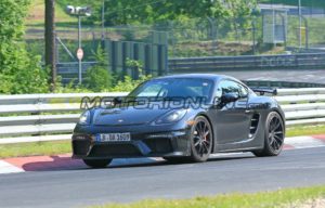 Porsche 718 Cayman GT4: è tempo di test al Nurburgring [FOTO SPIA]