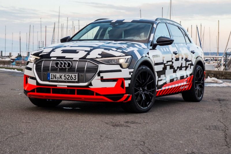 Audi e-tron: la versione di serie debutta il 30 agosto