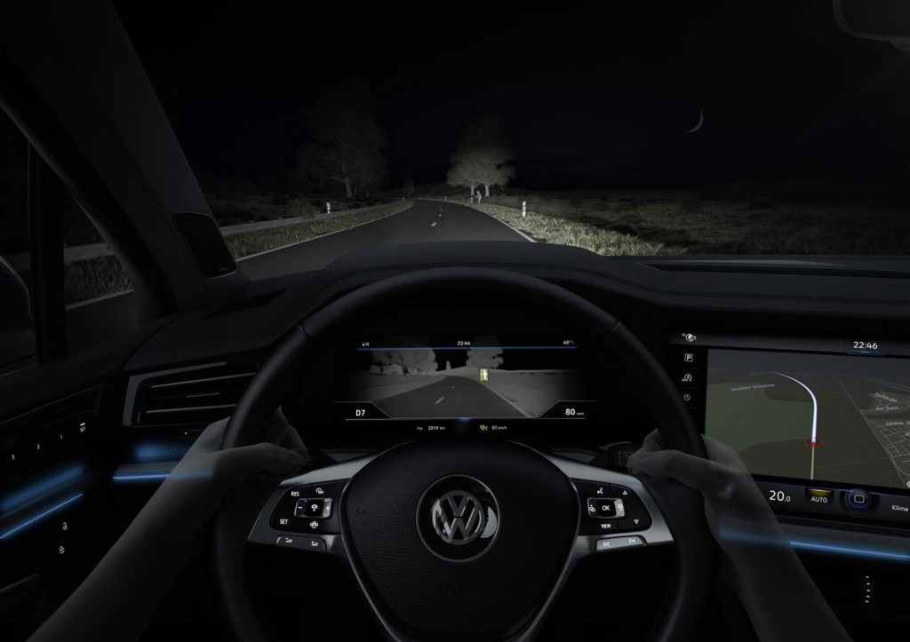 Volkswagen Touareg: il nuovo modello porta al debutto il Night Vision