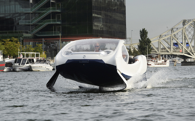 Sea Bubbles: i taxi ‘volanti’ parigini a zero emissioni sulla Senna [VIDEO]