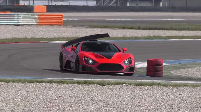 Zenvo TSR-S: ecco come funziona l’avveniristica ala centripetale in pista [VIDEO]