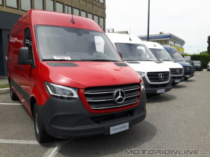 Mercedes Sprinter: la nuova generazione è più connessa, sicura e modulare [FOTO e VIDEO]