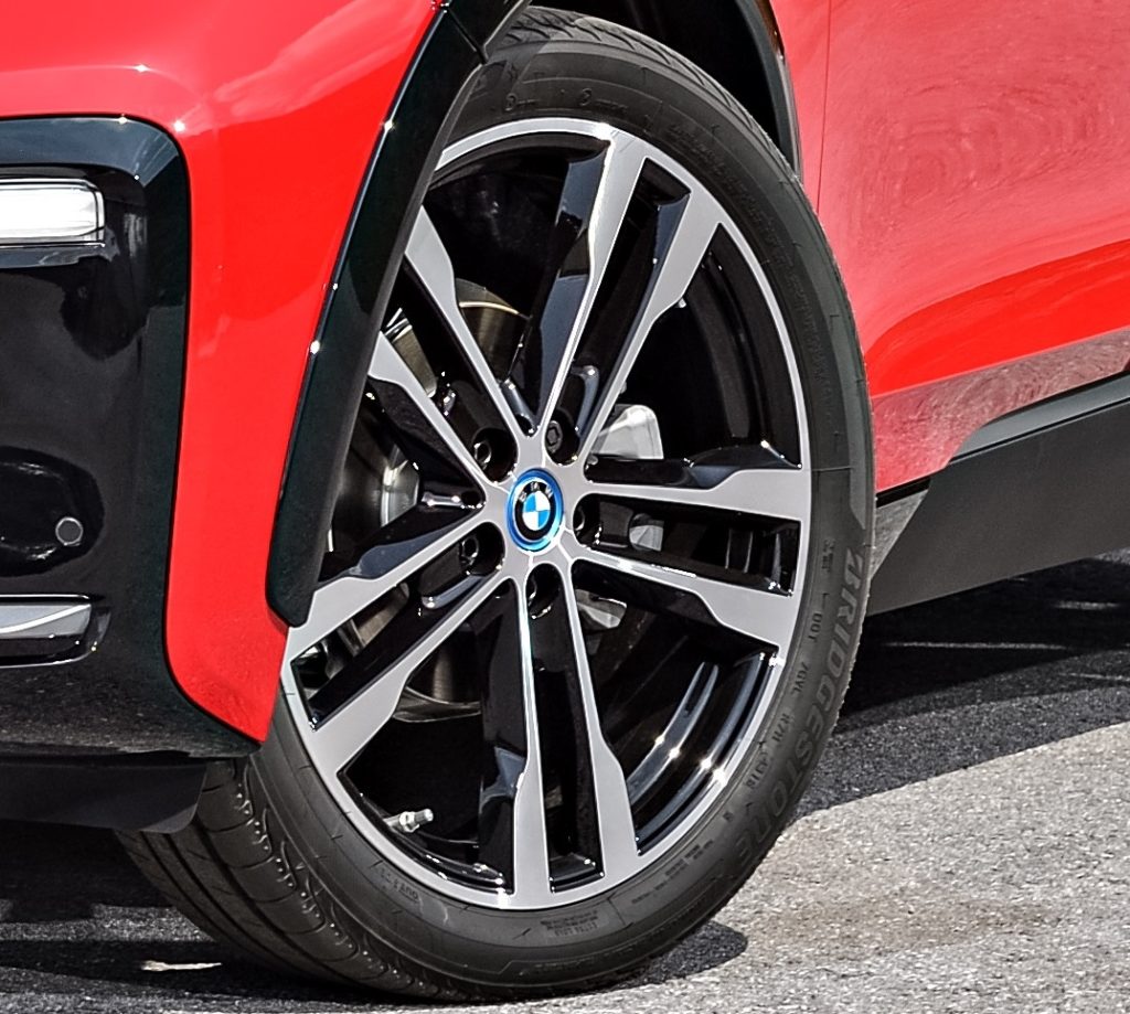BMW i3s: Bridgestone ha sviluppato la Ologic Technology