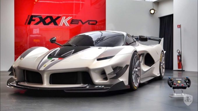Ferrari FXX-K Evo: un esemplare della supercar estrema è in vendita