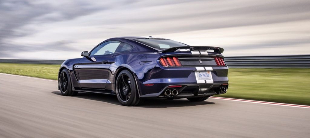 Ford Mustang Shelby GT 350 2019: aerodinamica rivista e ancora più potenza [VIDEO]