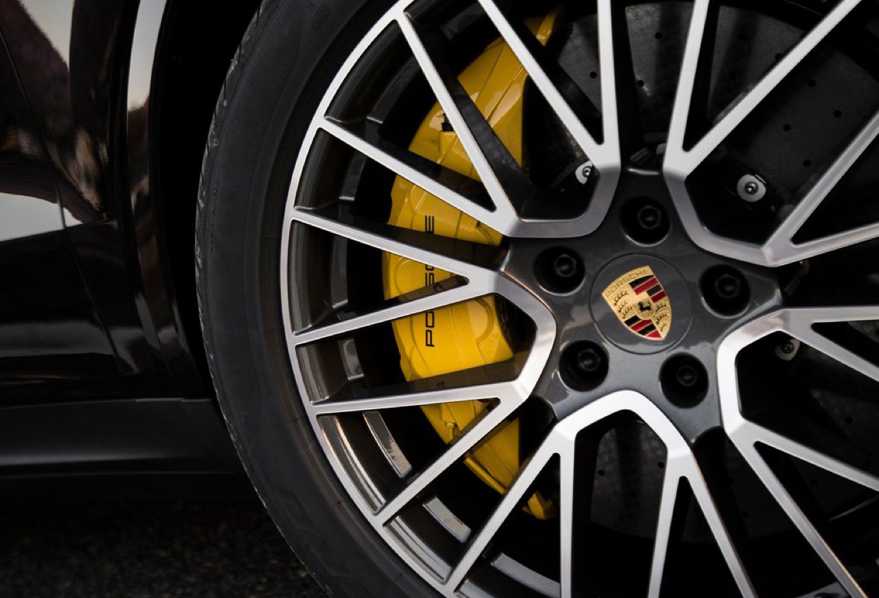 Porsche: si parla di limitazioni nelle vendite per i nuovi vincoli sulle emissioni, la casa chiarisce