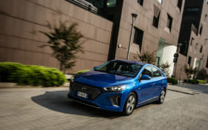 Hyundai Kona Electric e IONIQ Plug-in Hybrid protagoniste agli Auto Express New Car Awards 2018