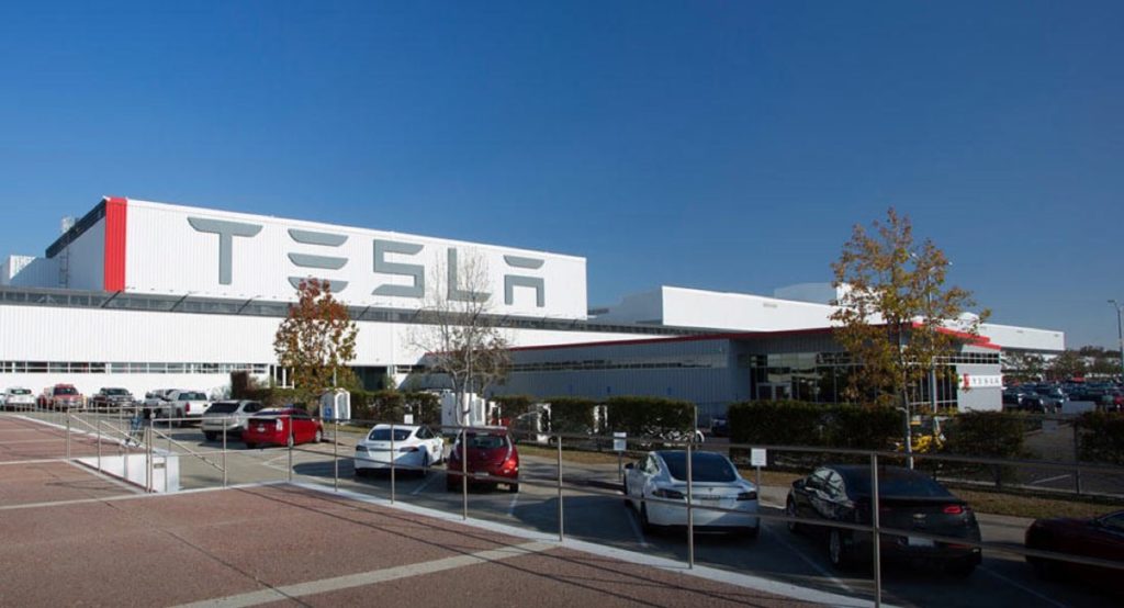 Tesla: la Gigafactory di Shanghai potrebbe produrre oltre 500 mila unità all’anno